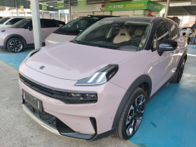 领克06 2021款 1.5T Shero粉色特别版