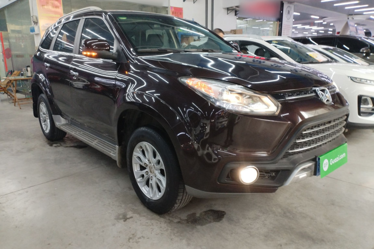 江铃 驭胜S350 2016款 2.0T 自动两驱汽油豪华版5座车身外观3