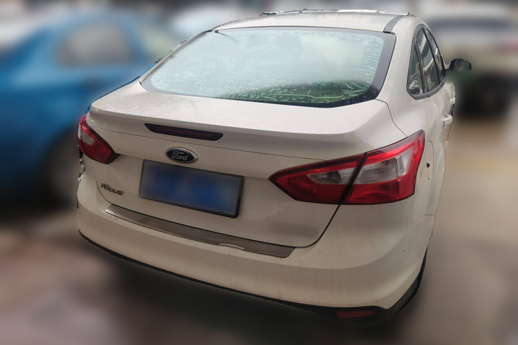 福特 福克斯 2012款 三厢 1.6L 自动舒适型车身外观6004