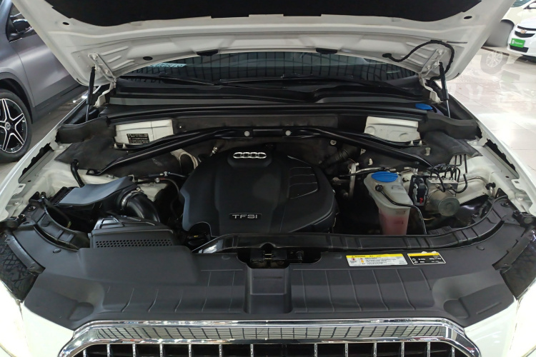 奥迪Q5 2016款 40 TFSI 技术型局部细节24