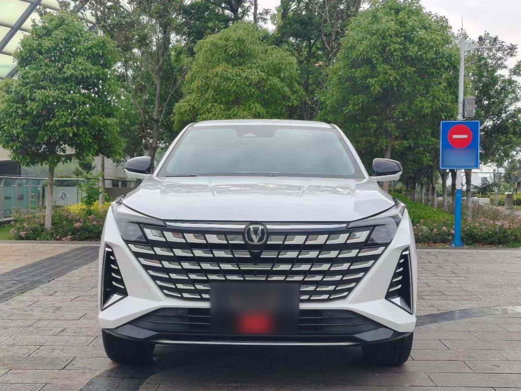 长安UNI-Z 2025款 1.5T 豪华型(5)