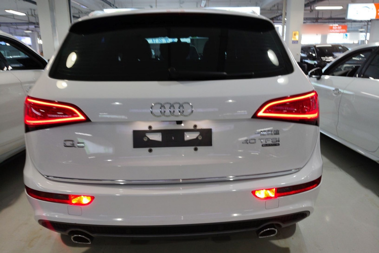 奥迪Q5 2017款 Plus 40 TFSI 进取型车身外观6