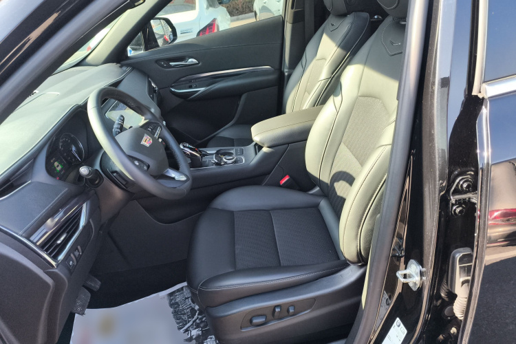 凯迪拉克XT4 2023款 28T 两驱风尚型局部细节19