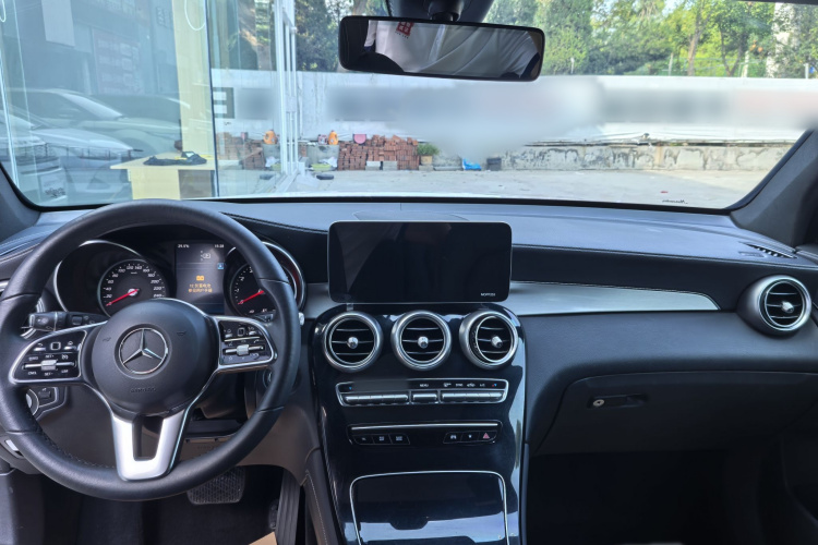 奔驰GLC 2020款 GLC 260 L 4MATIC 动感型中控内饰7003