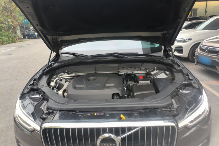 沃尔沃XC60 2019款 T5 四驱智雅豪华版 国V机舱底盘24