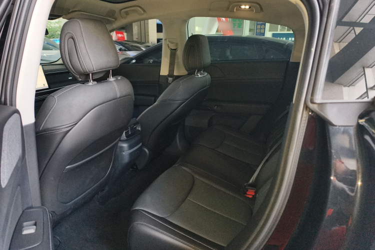 小鹏G6 2023款 580 长续航 Max中控内饰7004