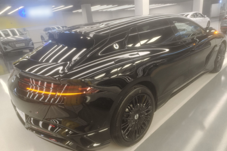 腾势Z9GT 2024款 1100四驱Ultra版车身外观6005