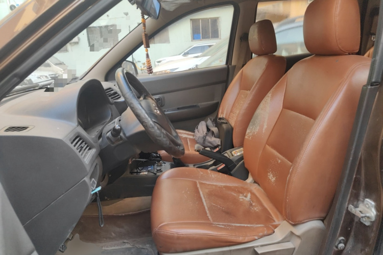 五菱汽车 五菱宏光 2016款 1.5L 改款S舒适型中控内饰19