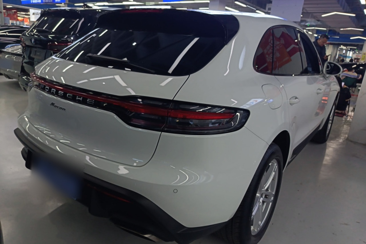 保时捷 2024款 Macan 2.0T车身外观7