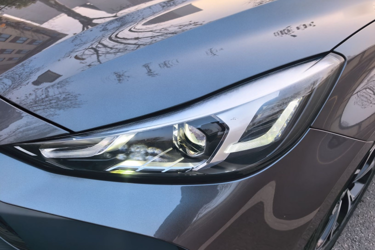 名爵 MG5 2023款 180DVVT CVT豪华版车身外观6006