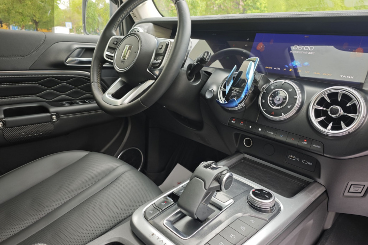 坦克300 2022款 2.0T 边境限定版中控内饰7003