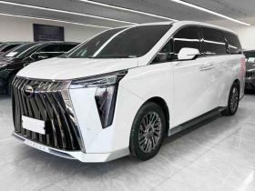 广汽传祺 传祺M8 2023款 宗师系列 400T 旗舰版