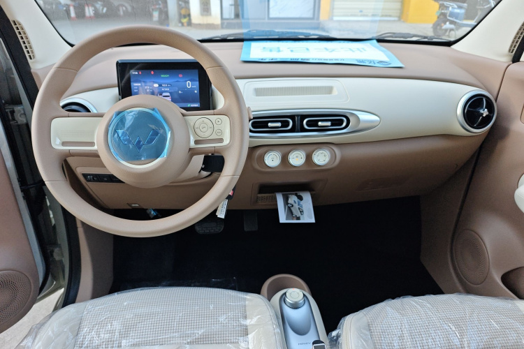 五菱汽车 宏光MINIEV 2025款 四门版 进阶款中控内饰7002