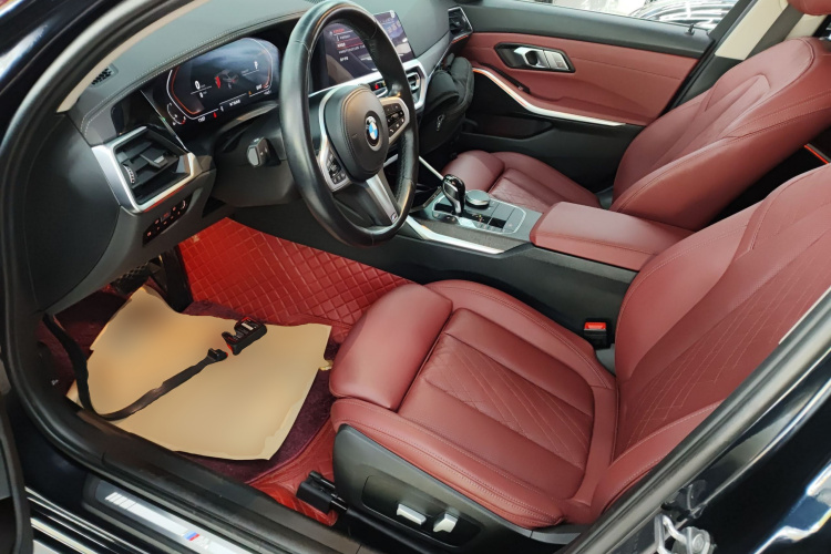 宝马3系 2022款 改款 325i M运动套装中控内饰19