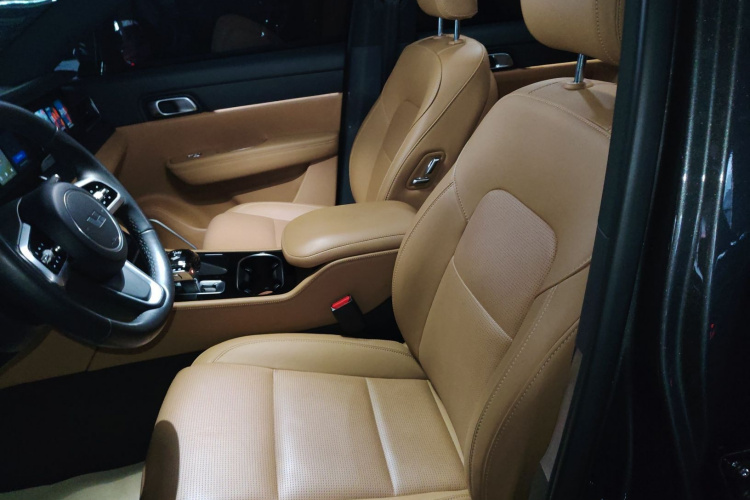 理想汽车 理想ONE 2021款 增程6座版局部细节19