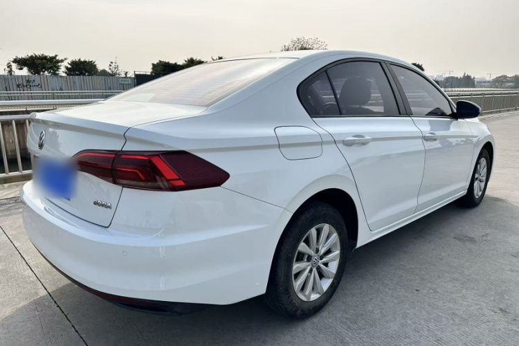 大众 宝来 2020款 1.5L 自动时尚型车身外观6008