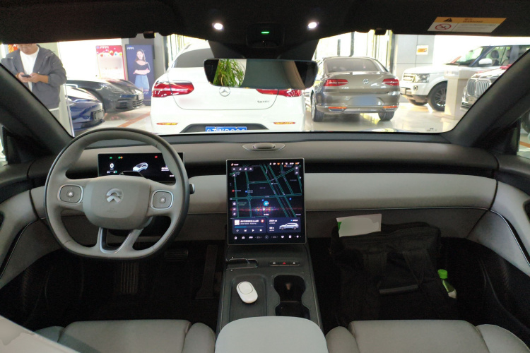 蔚来ET5T 2024款 75kWh Touring中控内饰7002