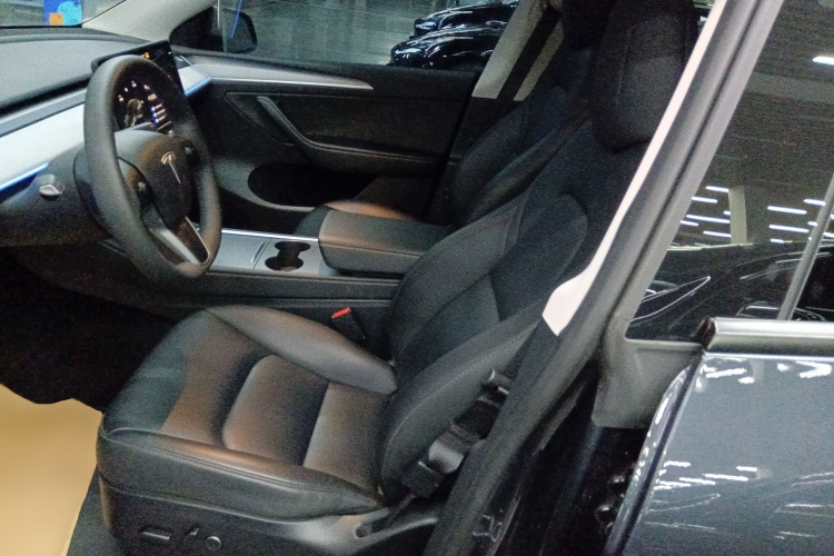 特斯拉 Model Y 2024款 后轮驱动版局部细节19