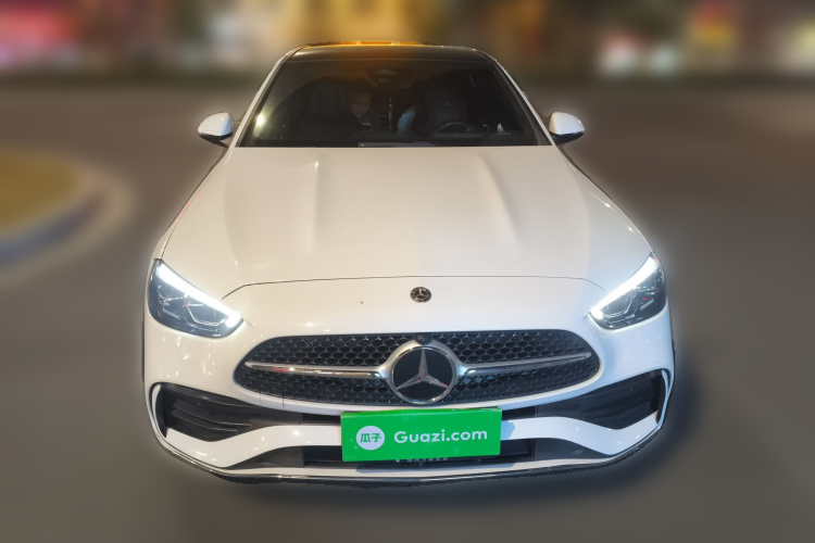 奔驰C级 2022款 C 260 L 运动版车身外观2