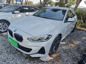 宝马1系 2023款 120i M运动版