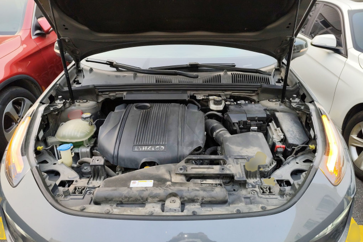 领克02 2018款 1.5T DCT两驱劲Pro版 国V机舱底盘24