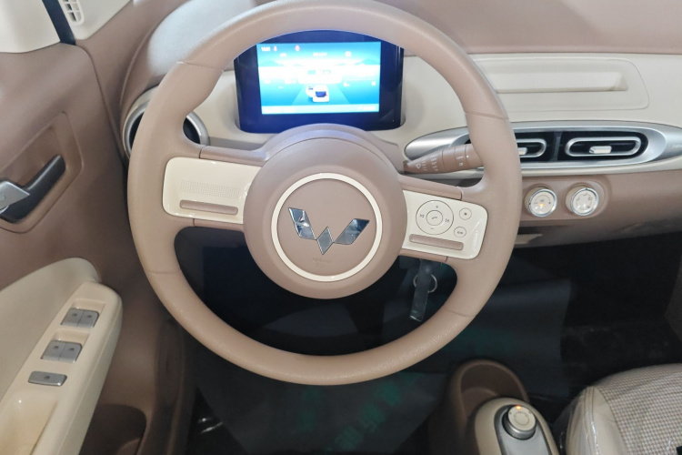 五菱汽车 宏光MINIEV 2025款 四门版 进阶款中控内饰13