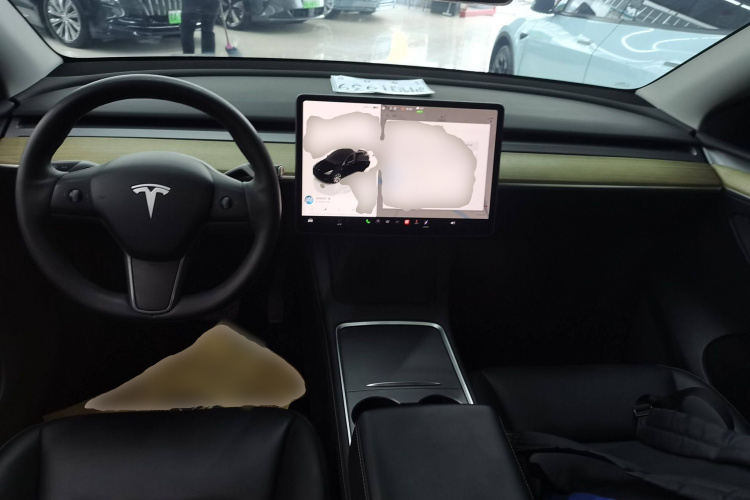 特斯拉 Model Y 2022款 改款 后轮驱动版中控内饰12
