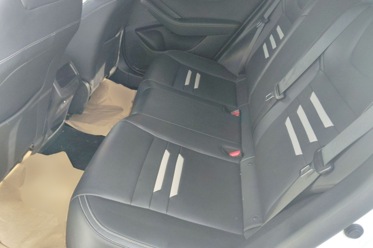 比亚迪 秦Pro 2020款 超越版 1.5TI 自动尊贵型中控内饰7004