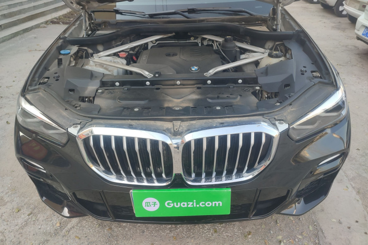 宝马X5(进口) 2020款 xDrive30i M运动套装机舱底盘24