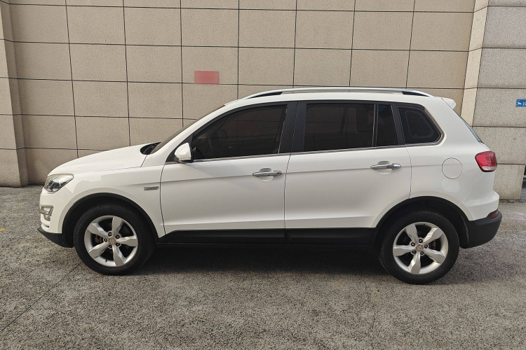 众泰 大迈X5 2015款 1.5T CVT知县型 国IV车身外观6003