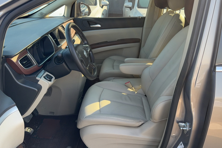 别克GL8 2018款 28T 尊贵型 国VI局部细节19