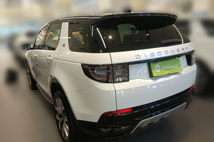 路虎 发现运动版 2024款 豪华定制版车身外观5