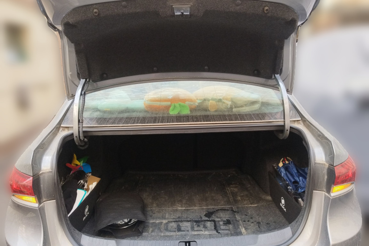 别克 英朗 2018款 18T 自动精英型中控内饰23