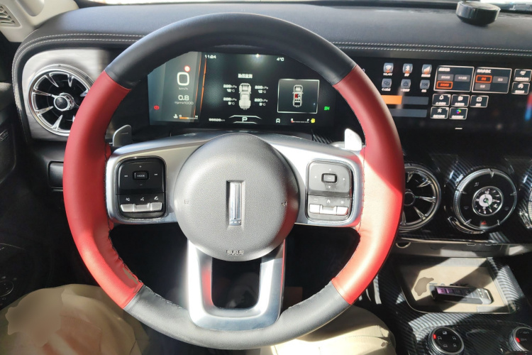 坦克300 2021款 越野版 2.0T 征服者局部细节13