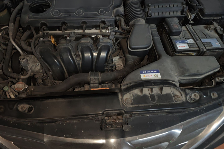 现代 索纳塔 2011款 2.0L 自动时尚版局部细节24