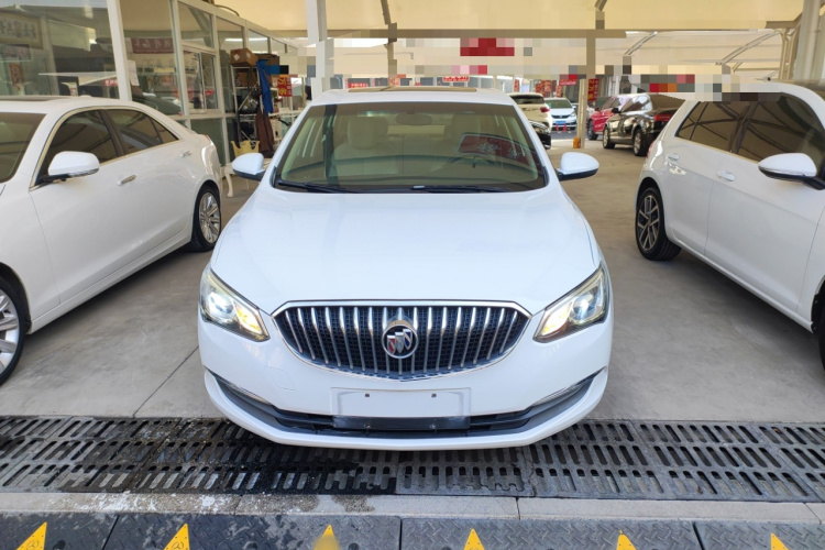 别克 英朗 2017款 15N 手动精英型车身外观2