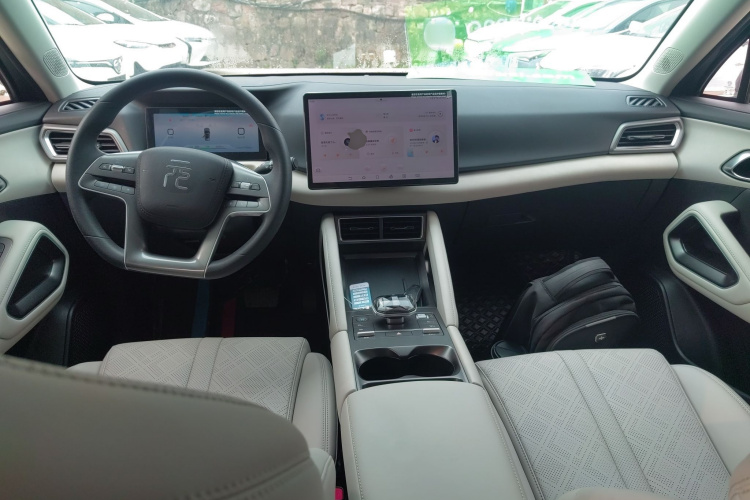 比亚迪 元UP 2024款 401KM 超越型中控内饰12