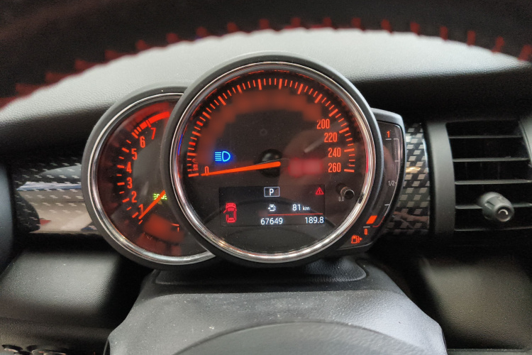 MINI 2019款 2.0T COOPER S 经典派 五门版局部细节14