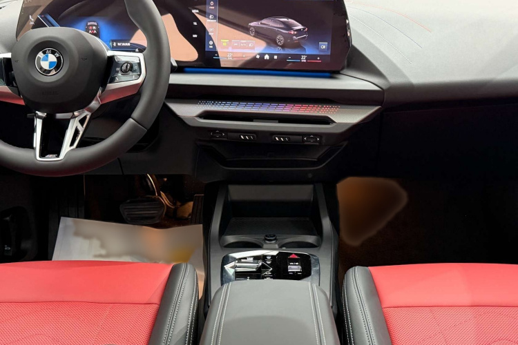 宝马2系 2025款 225L M运动曜夜套装局部细节16