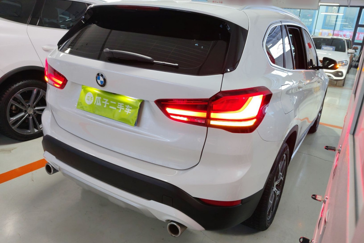 宝马X1 2022款 sDrive20Li 时尚型车身外观7