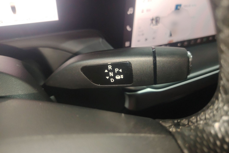 小鹏P7 2020款 670E局部细节18