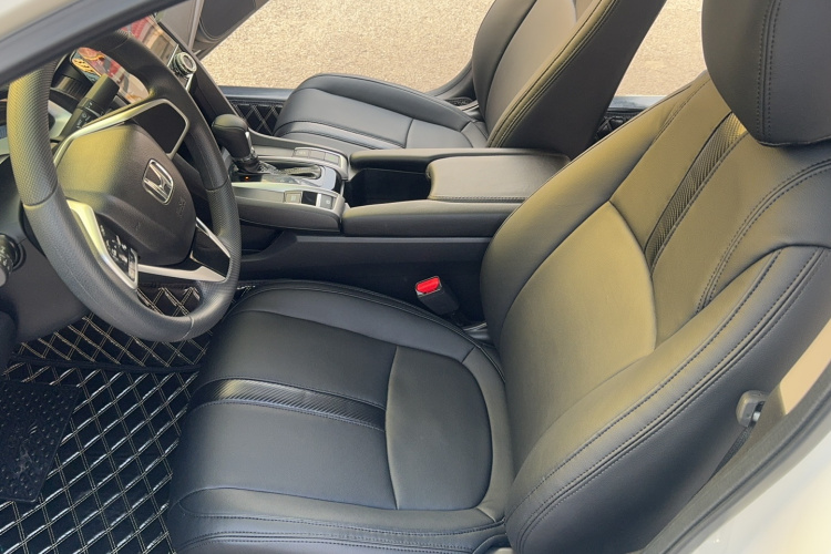 本田 思域 2019款 220TURBO CVT劲动版 国VI局部细节19