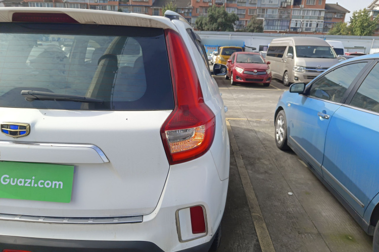 吉利汽车 远景X6 2016款 1.3T CVT旗舰型车身外观9