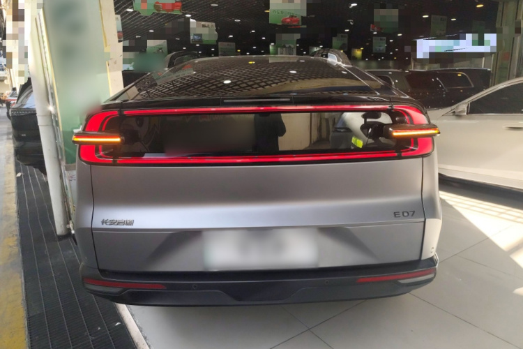 长安启源E07 2025款 纯电 四驱 90kWh Ultra高性能版车身外观6004