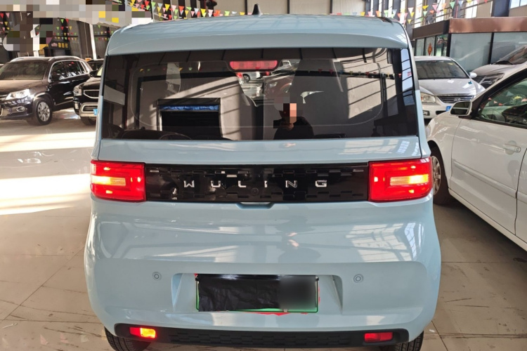 五菱汽车 宏光MINIEV 2020款 自在款 磷酸铁锂车身外观6004