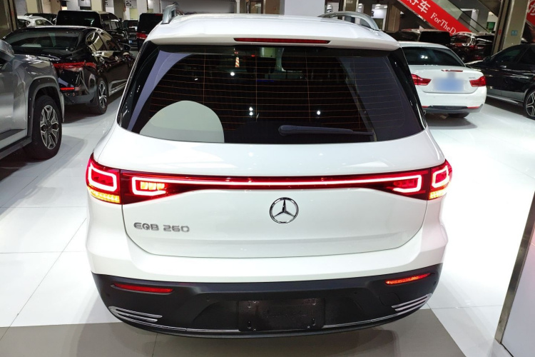 奔驰EQB 2022款 EQB 260车身外观6004