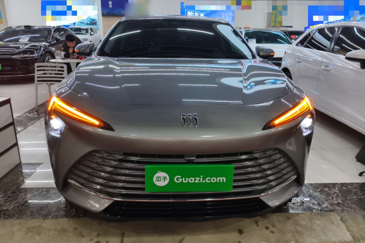 别克 君越 2023款 28T 越尊版车身外观2