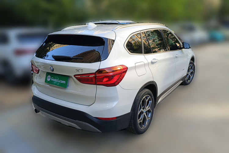 宝马X1 2018款 sDrive18Li 尊享型车身外观6005