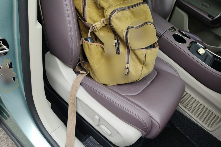 零跑汽车 零跑C11 2023款 增程 285智享版局部细节41