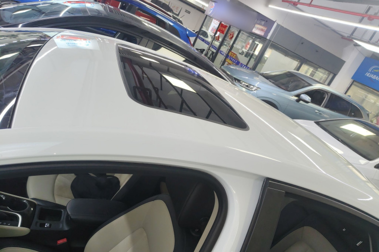 别克 威朗 2019款 三厢 15S 自动领先型局部细节57